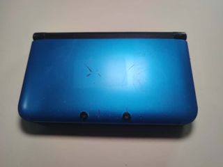 Nintendo 3DS XL Azul/Negro completa