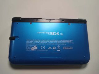 Nintendo 3DS XL Azul/Negro completa
