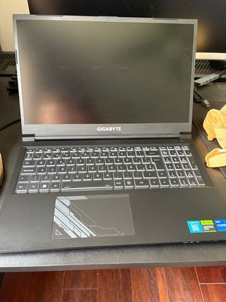 PORTÁTIL GAMING GIGABYTE RTX4050