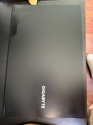 PORTÁTIL GAMING GIGABYTE RTX4050