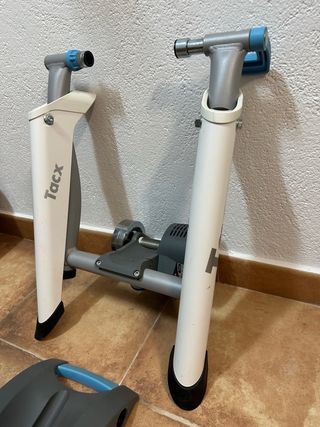 Rodillo inteligente Tacx Flow Smart