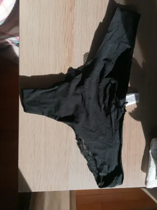 Braguitas Secret Mujer Talla XL y L Negras