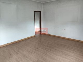 Chalet en venta en San Francisco en Ourense