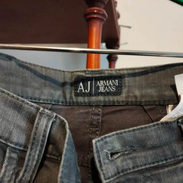 Pantalones marca  Talla 34  los 5 pantalon 10€