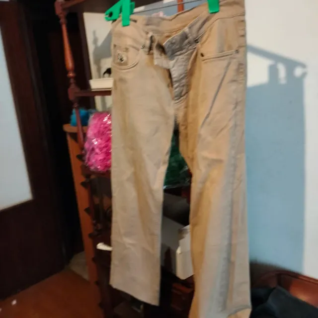 Pantalones marca  Talla 34  los 5 pantalon 10€