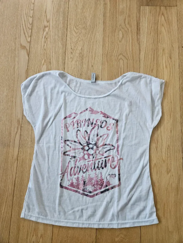 Camiseta Blanca Estampado Montaña Talla L