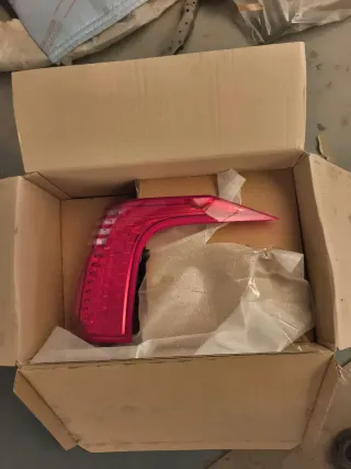 Piloto Trasero Dcho Peugeot 5008 Nuevo Original