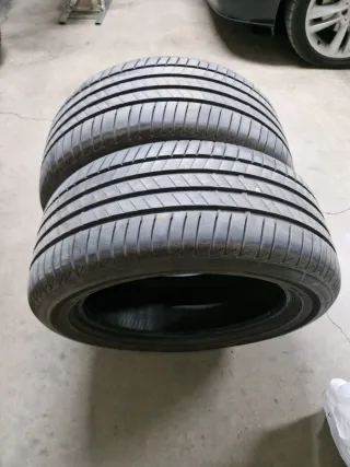 2 Bridgestone 245/50 R18 100Y