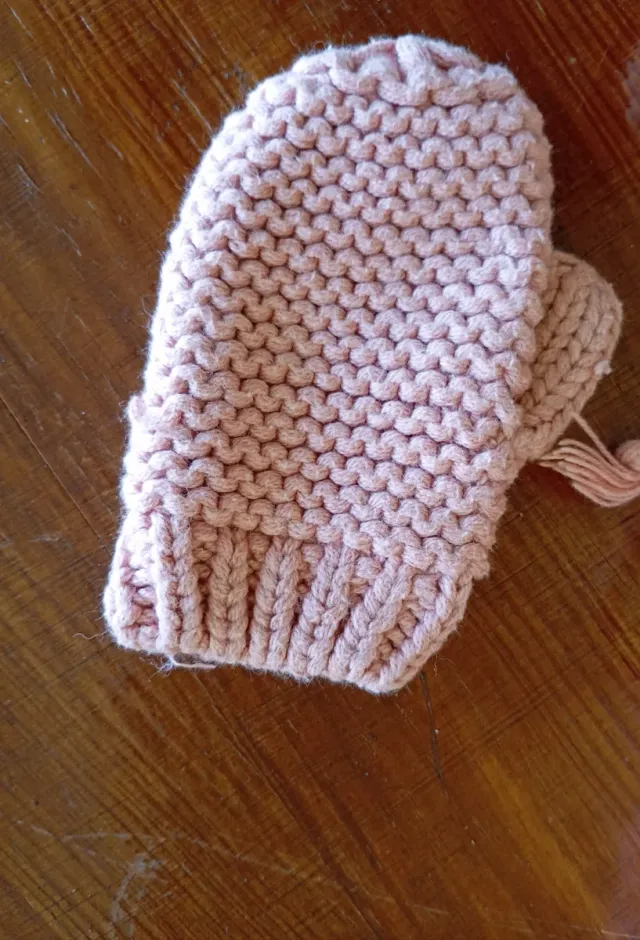 Gorro y manoplas rosa 2 años