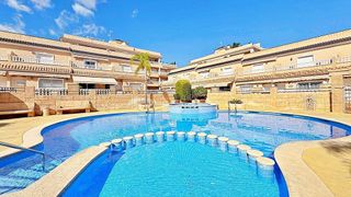 Casa adosada en venta en Campos de Golf - Villa Martin - Los Dolses en Orihuela