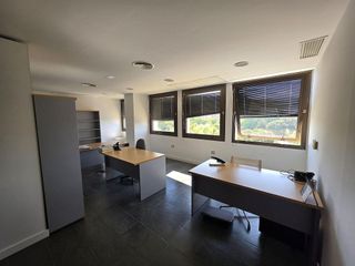 Oficina en venta en El Tardón - El Carmen en Sevilla