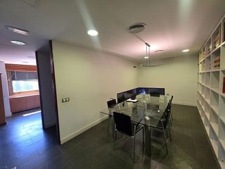 Oficina en venta en El Tardón - El Carmen en Sevilla