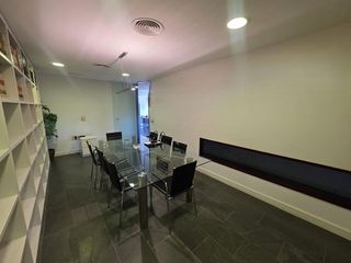 Oficina en venta en El Tardón - El Carmen en Sevilla