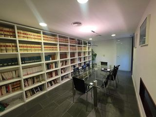 Oficina en venta en El Tardón - El Carmen en Sevilla