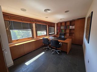 Oficina en venta en El Tardón - El Carmen en Sevilla