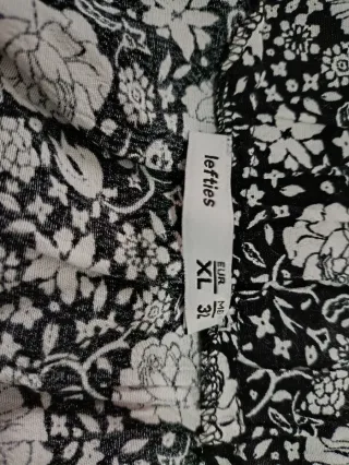 Falda midi estampada floral