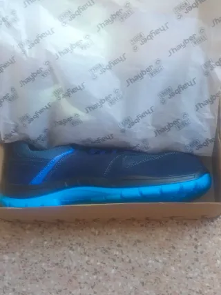 Zapatos de seguridad Jhayber negros y azules