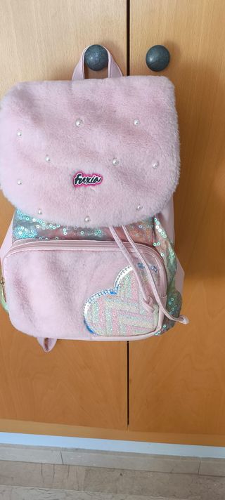 Mochila infantil rosa con lentejuelas