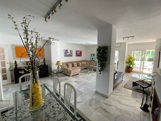 Piso en alquiler en Nagüeles Alto en Marbella