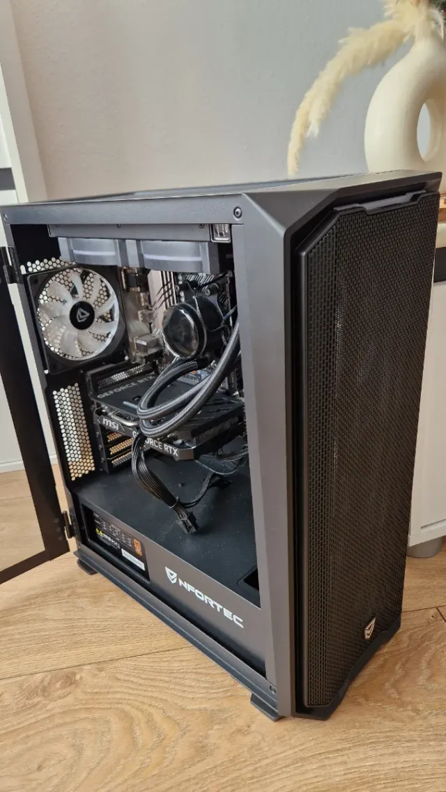 PC Gaming Ryzen 7 5800X / RTX 4060Ti