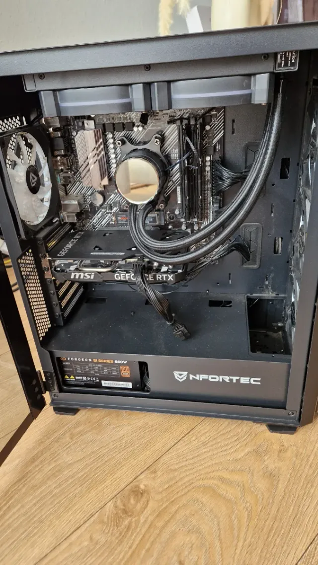 PC Gaming Ryzen 7 5800X / RTX 4060Ti