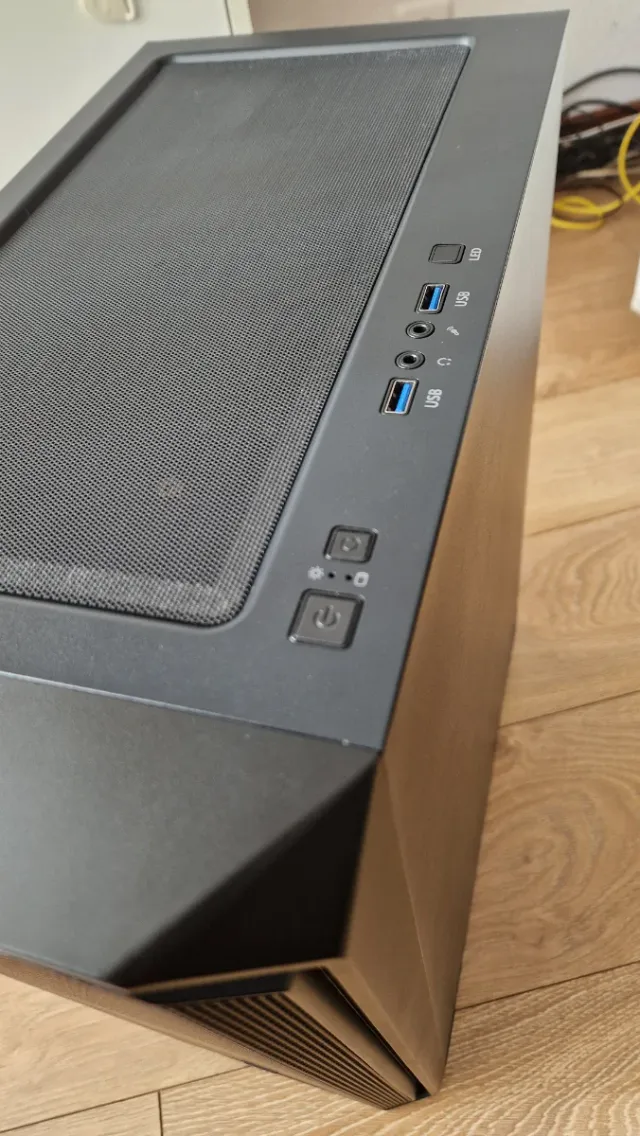 PC Gaming Ryzen 7 5800X / RTX 4060Ti