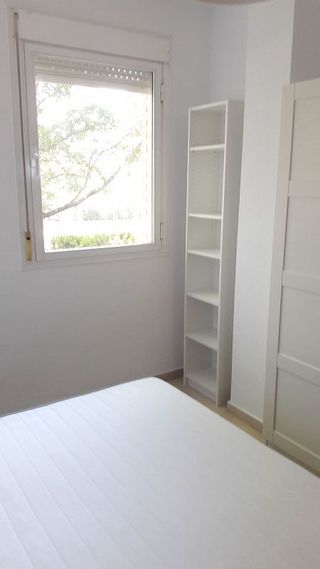 Piso en alquiler en Pedro Salvador - Las Palmeritas en Sevilla