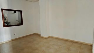 Local comercial en venta en Plaza de toros - Venta Vargas - Capitania en San Fernando