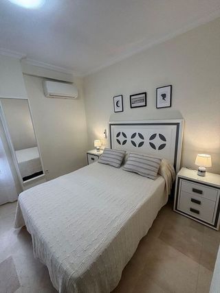 Piso en alquiler en Tres Huertas - El Torrejón - El Cerezo en Sevilla