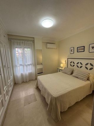 Piso en alquiler en Tres Huertas - El Torrejón - El Cerezo en Sevilla