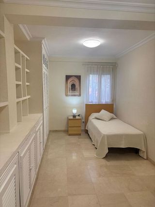 Piso en alquiler en Tres Huertas - El Torrejón - El Cerezo en Sevilla