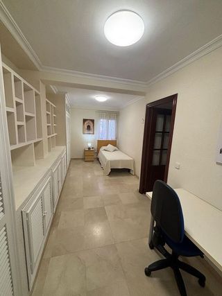 Piso en alquiler en Tres Huertas - El Torrejón - El Cerezo en Sevilla