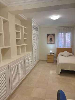 Piso en alquiler en Tres Huertas - El Torrejón - El Cerezo en Sevilla