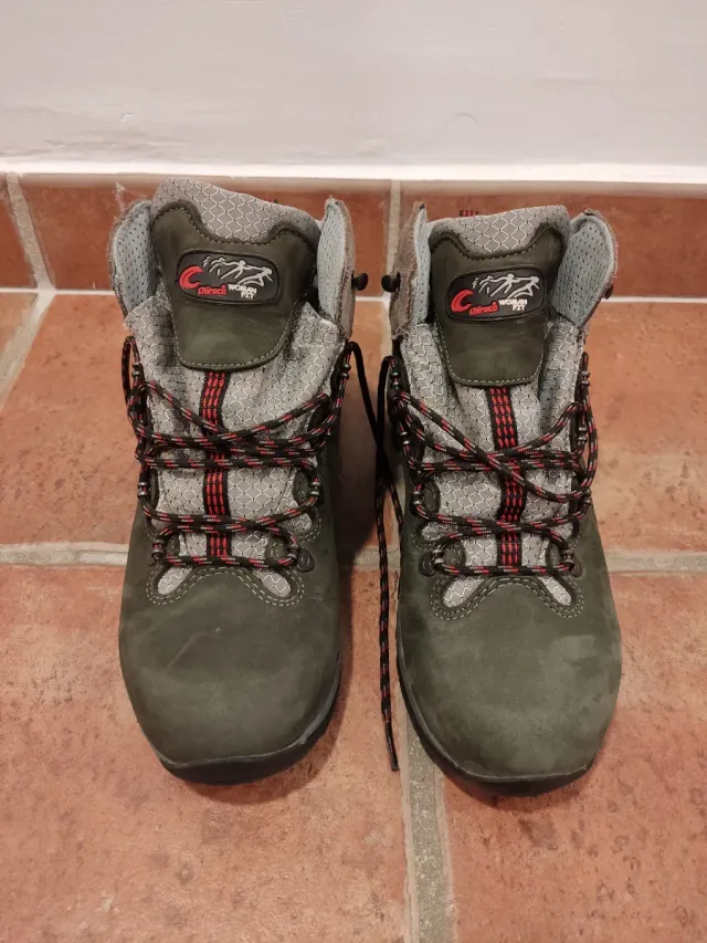 Botas de montaña Chiruca mujer talla 40