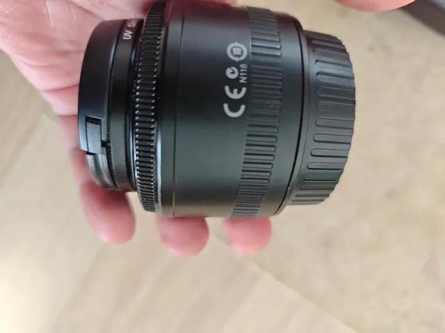 Canon EF 50mm f/1.8 - Lente