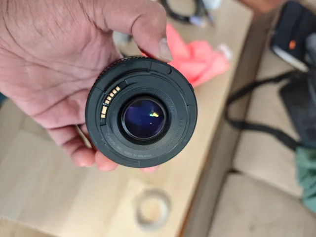 Canon EF 50mm f/1.8 - Lente