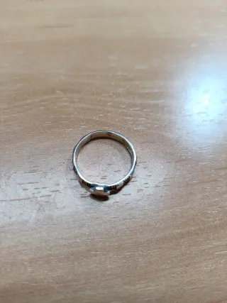 Anillo Rosario, la marca la desconozco.