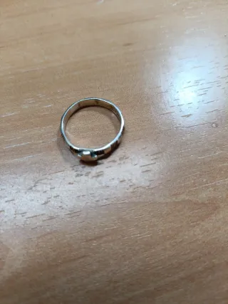 Anillo Rosario, la marca la desconozco.