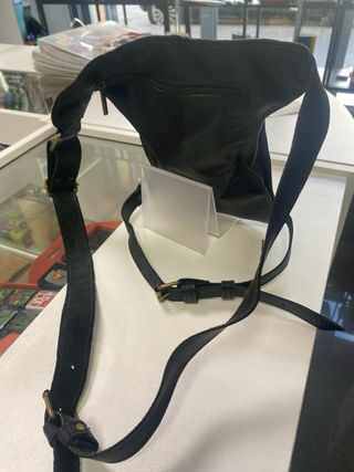 Riñonera Piel Negra Nueva