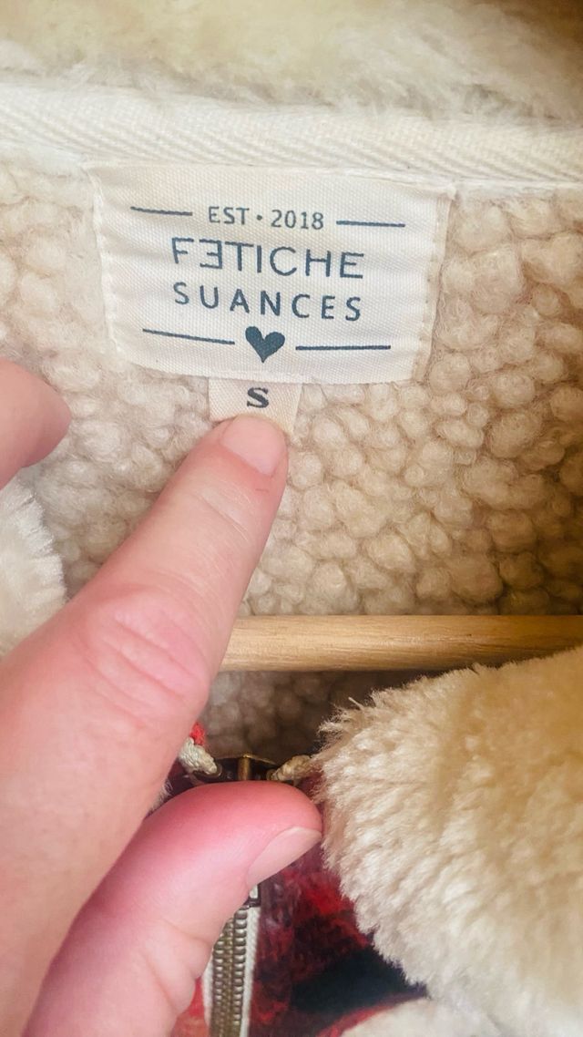 Cazadora cuadros forro borreguito