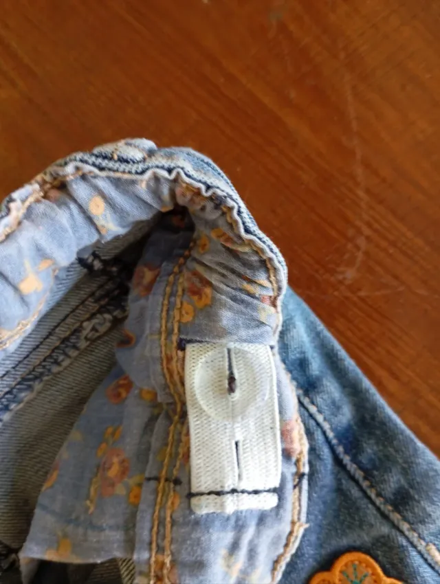 Pantalones vaqueros niña parches
