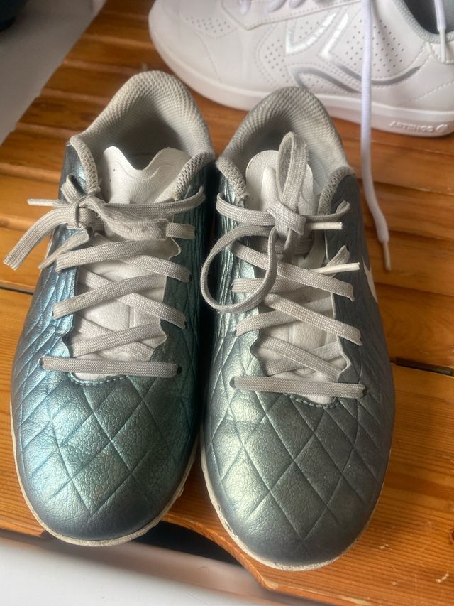 Scarpe calcio Nike bambina/o taglia 33