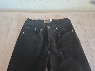 Pantalón de pana negro