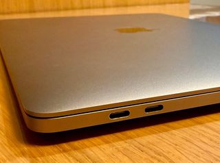 Apple MacBook Pro 13” 2017