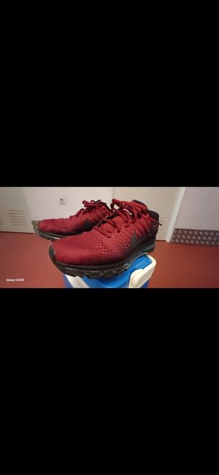 Zapatillas Nike Talla 42.5 Rojas