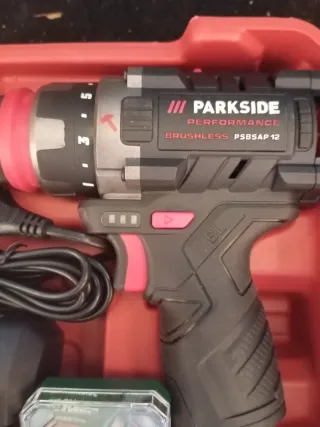 Pack Taladro Parkside 12V con accesorios