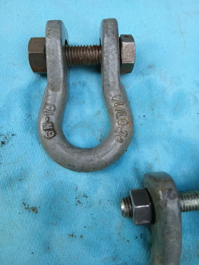 3 Grilletes de acero con tornillo