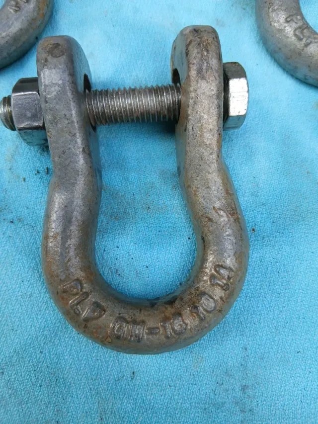 3 Grilletes de acero con tornillo