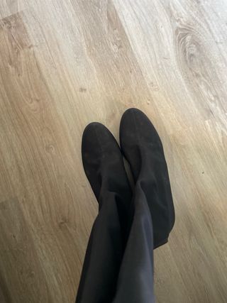 Botas altas negras con cuña y tela impermeable