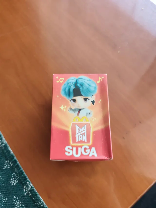 Figura Suga BTS Tiny Tan McDonald's